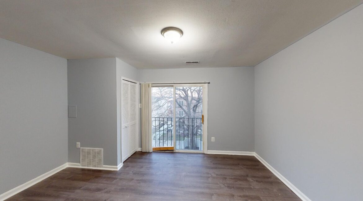 5348-E-St-SE-307-1Bedroom-1-Bathroom-03062023_103130