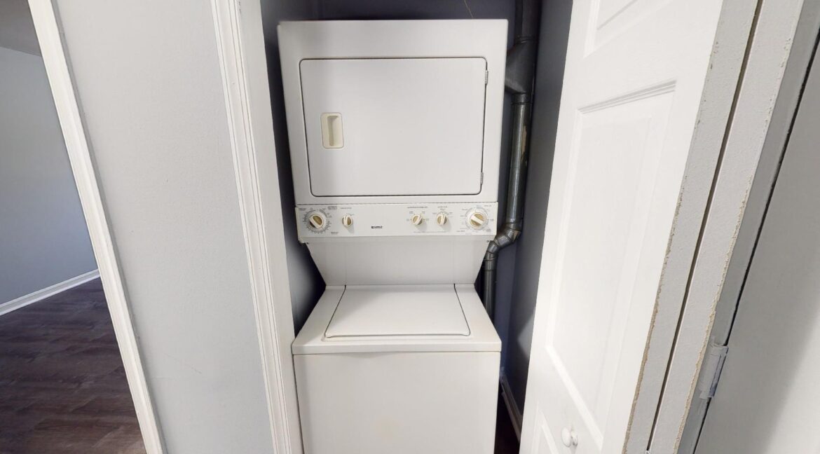 5348-E-St-SE-307-1Bedroom-1-Bathroom-03062023_103738