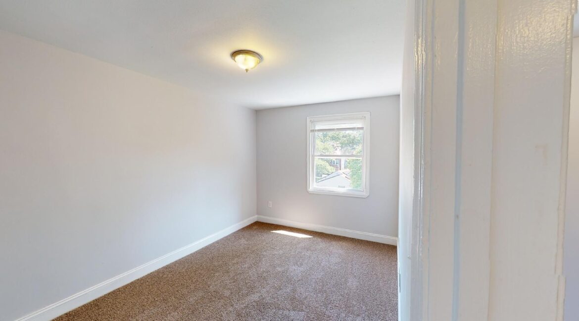 5431-C-St-SE-3-1-Bedroom-1-Bath-05252023_183004