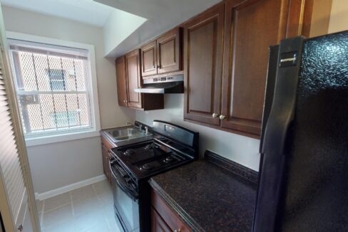 810-Chesapeake-St-SE-101-2-Bedroom-1-Bath-05092023_104934