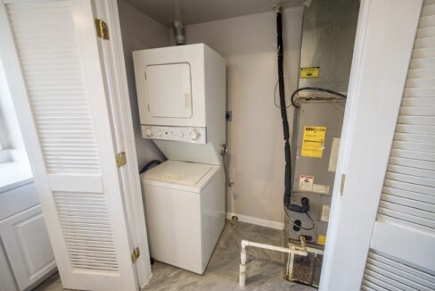 69EC5618-1EE9-4D10-8423-DD16F2F27D6F