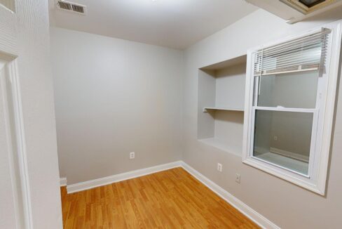 208-36th-St-NE-3-Bed-1-Bath-01242024_174606