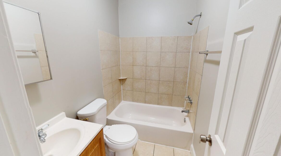 208-36th-St-NE-3-Bed-1-Bath-01242024_181244