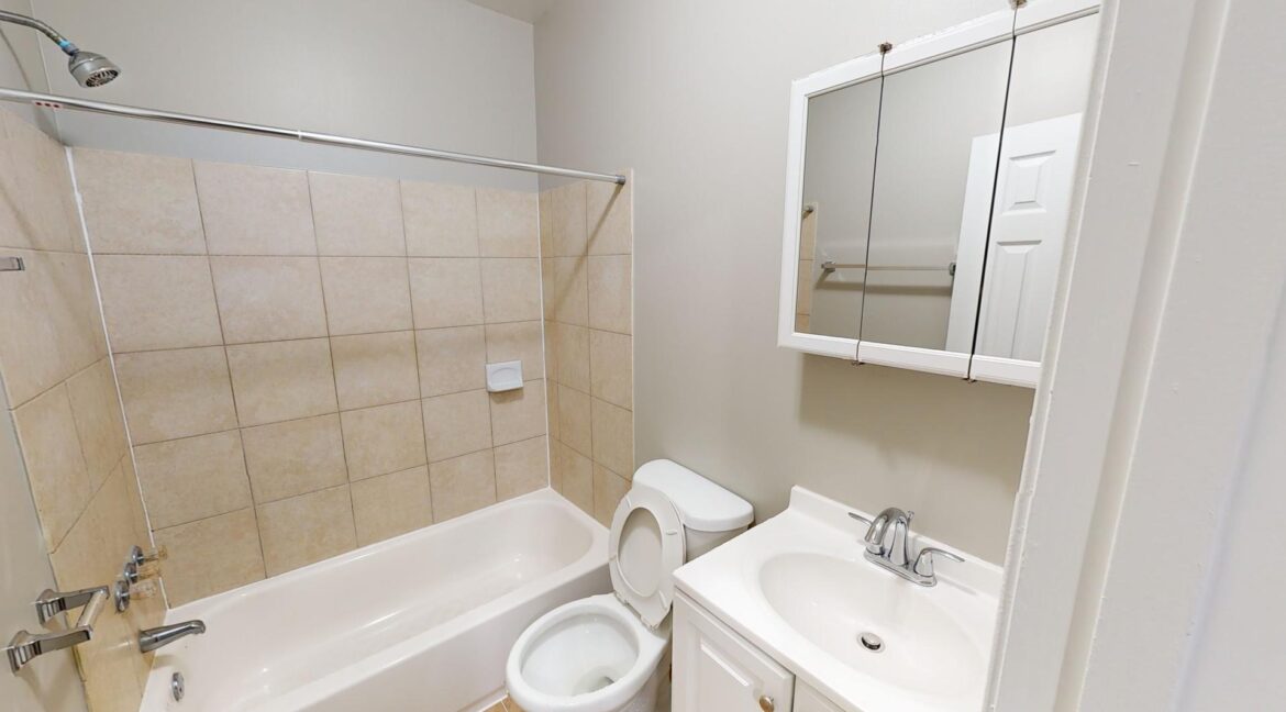 208-36th-St-NE-3-Bed-1-Bath-01242024_182747