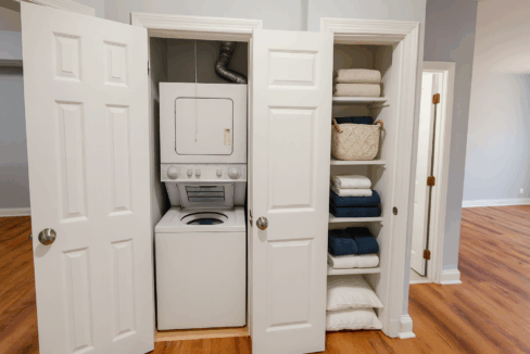 01BCE981-A4DD-4175-950B-0A5AA1F1DB14