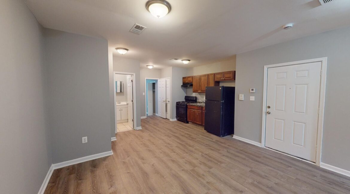 165-36th-St-NE-3-3-Bed-1-Bath-03152024_174456