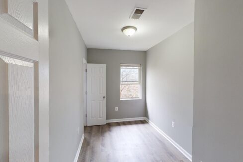 165-36th-St-NE-3-3-Bed-1-Bath-03152024_174529