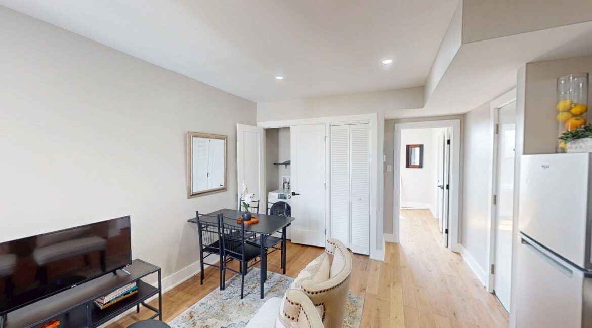1825-Providence-St-NE-4-2-Bed-1-Bath-04162025_161917