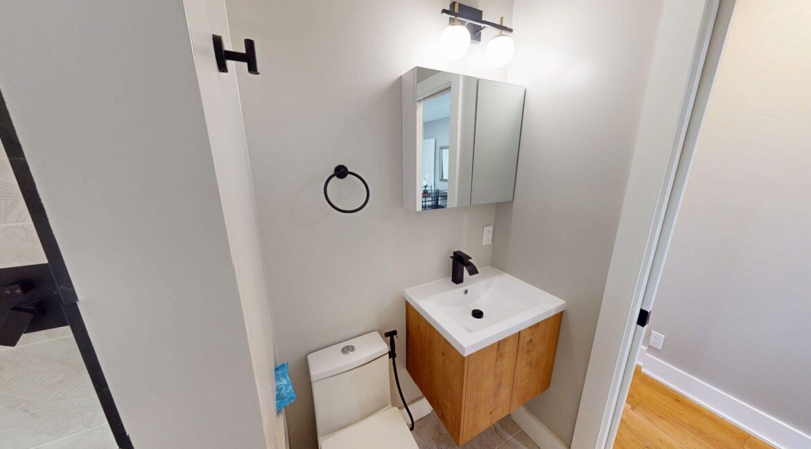 1825-Providence-St-NE-4-2-Bed-1-Bath-04162025_162119