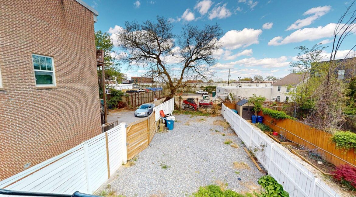 1825-Providence-St-NE-4-2-Bed-1-Bath-04162025_162259