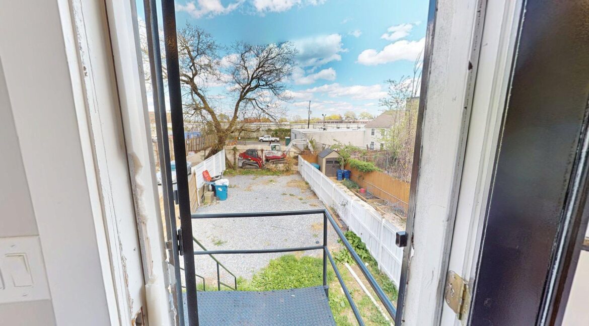 1825-Providence-St-NE-4-2-Bed-1-Bath-04162025_162311