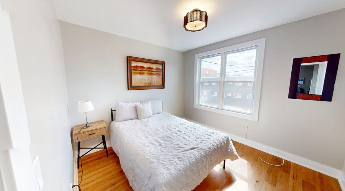 1825-Providence-St-NE-4-2-Bed-1-Bath-04162025_162523