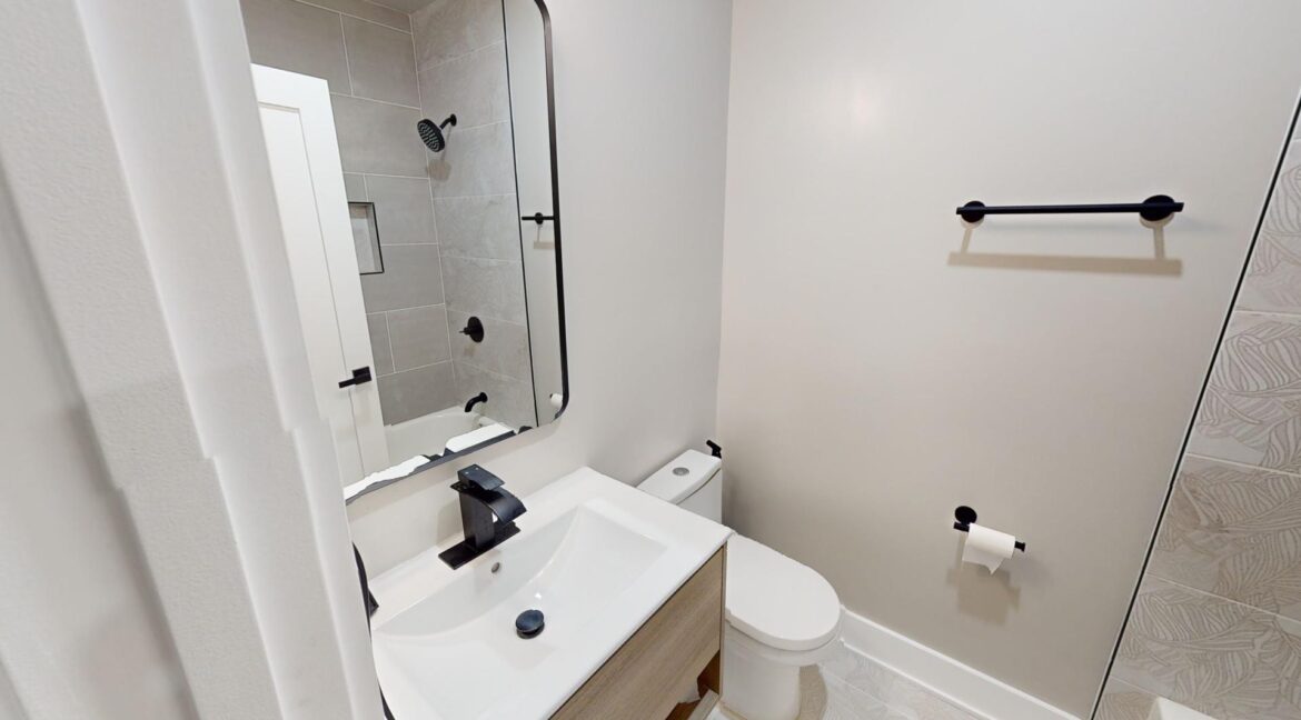 1703-West-Virginia-Ave-NE-2-2-Bed-1-Bath-07172024_183145