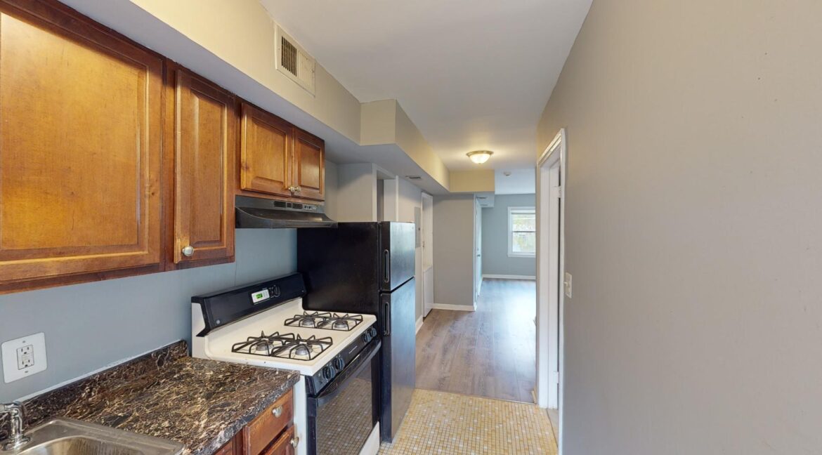 419-Burbank-St-SE-5-1-Bed-1-Bath-08222024_201812