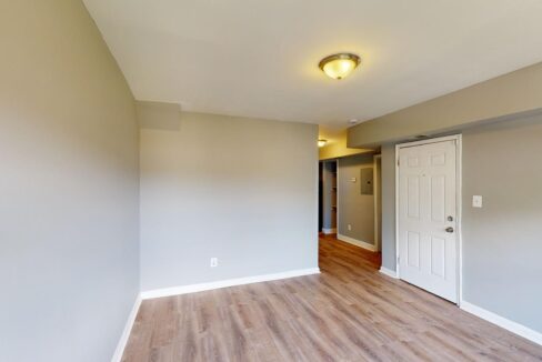 419-Burbank-St-SE-5-1-Bed-1-Bath-08222024_201847