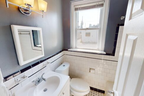 723-12th-St-SE-4-1Bed-1-Bath-08012024_205051