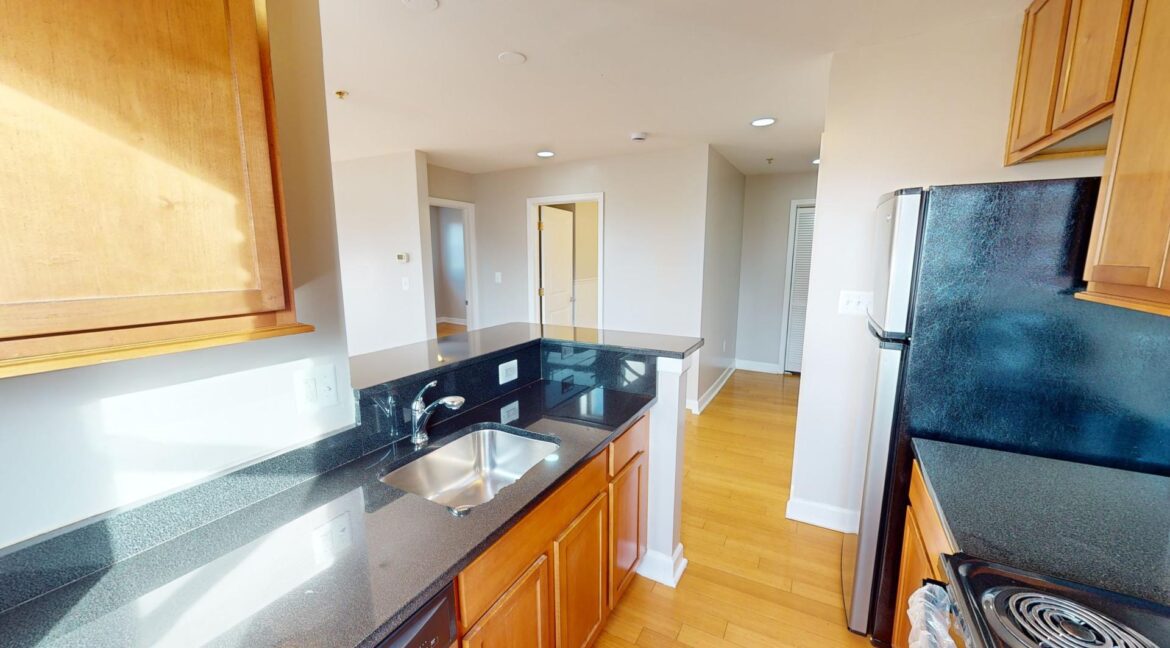 1530-28th-Pl-SE-301-1-Bed-1-Bath-12072024_184536