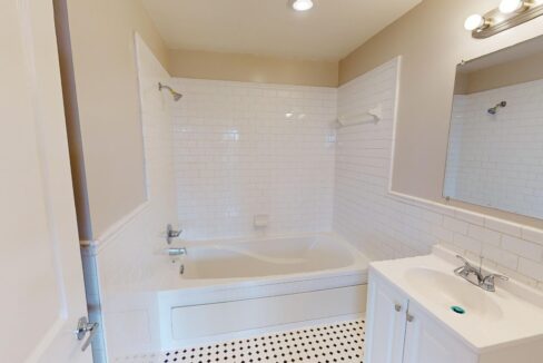 1530-28th-Pl-SE-301-1-Bed-1-Bath-12072024_184805