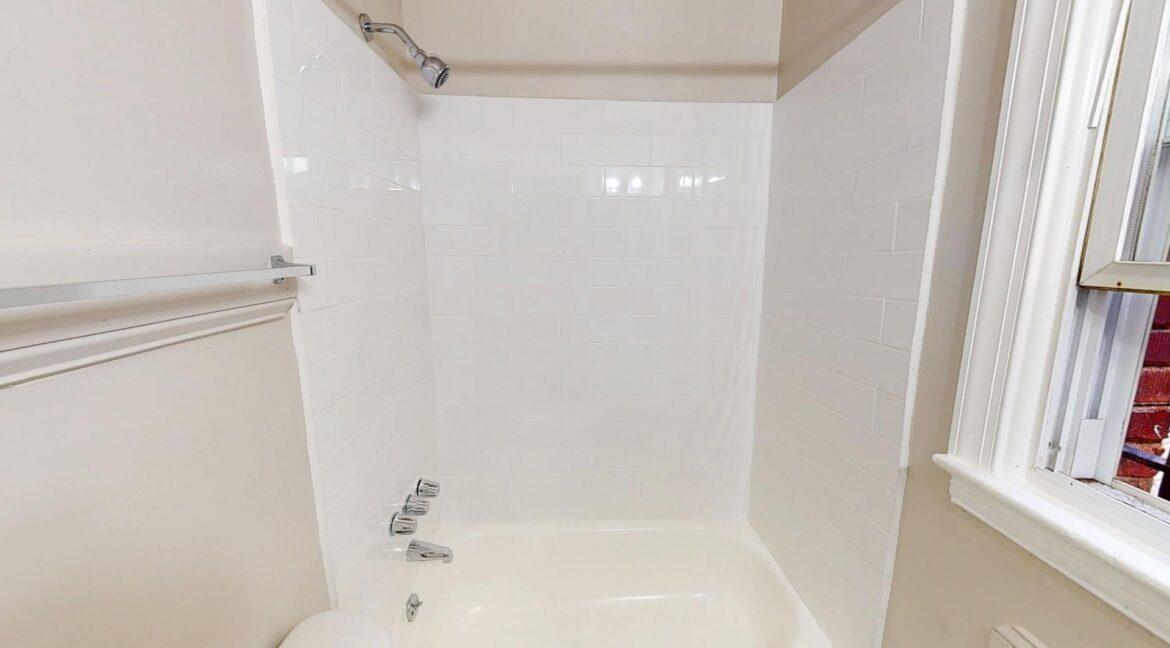 1853-Kendall-St-NE-2-02062025_214055