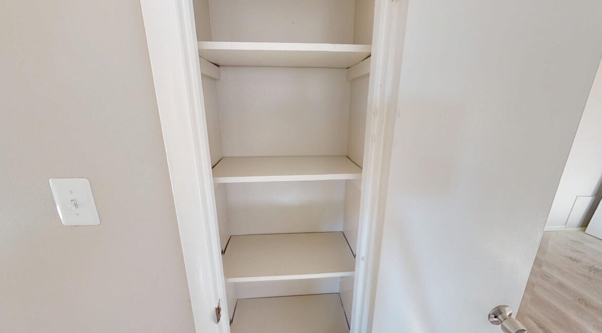 2930-Knox-Pl-SE-103-02072025_175953