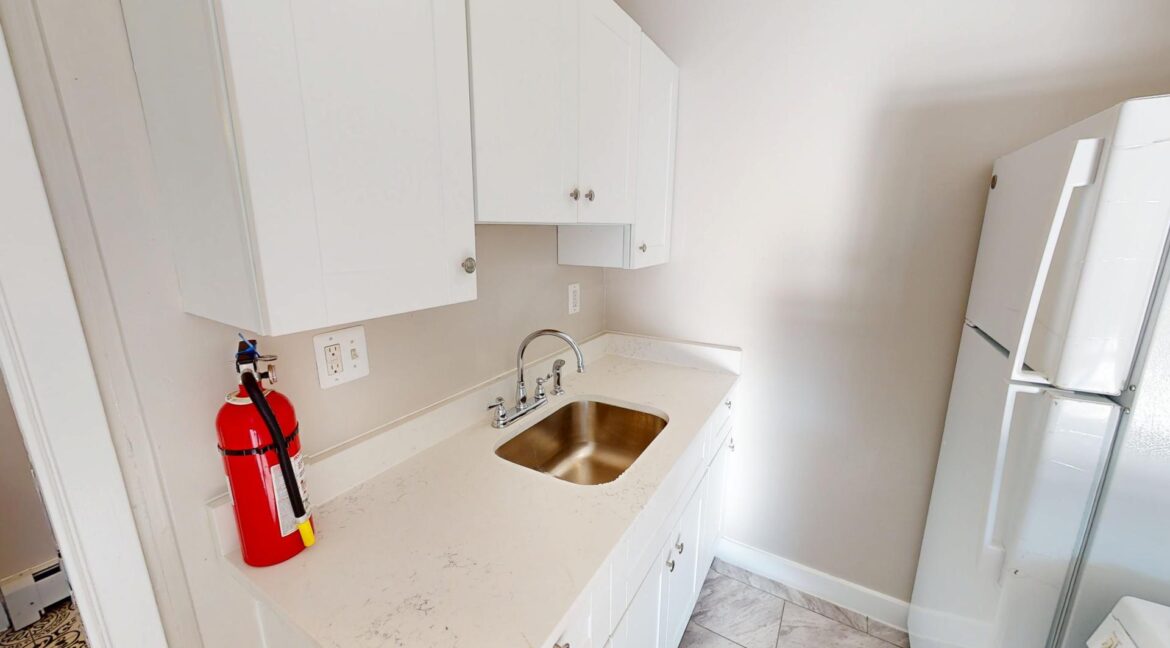 1810-29th-St-SE-104-1-Bed-1-Bath-03032025_191252