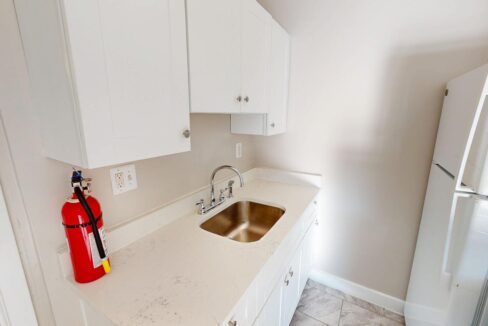 1810-29th-St-SE-104-1-Bed-1-Bath-03032025_191252