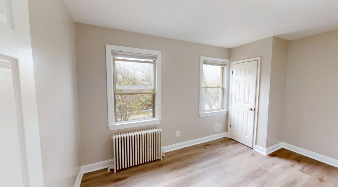 2912-Southern-Ave-SE-4-3-Bed-1-Bath-04102025_180039