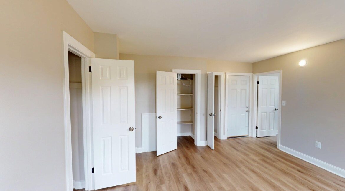 2912-Southern-Ave-SE-4-3-Bed-1-Bath-04102025_180121