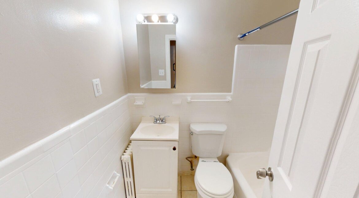 2912-Southern-Ave-SE-4-3-Bed-1-Bath-04102025_180148