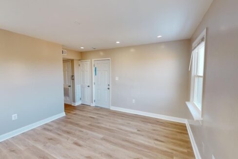 3137-Buena-Vista-Terrace-SE-3-3-Bed-1-Bath-01172025_185244