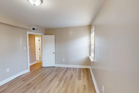 3137-Buena-Vista-Terrace-SE-3-3-Bed-1-Bath-01172025_185347