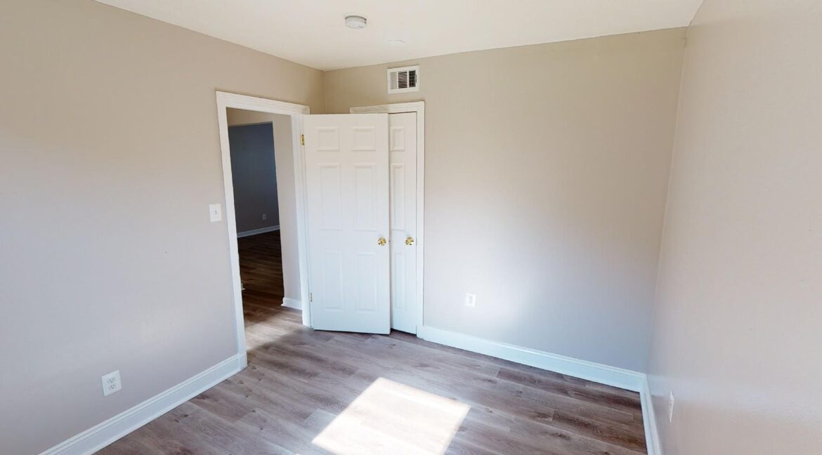 3317-15th-St-SE-3-07112022_192801