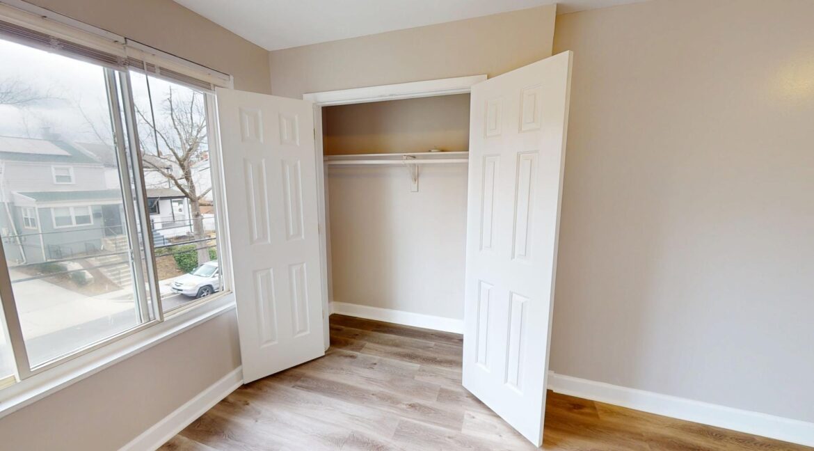 5210-Just-St-NE-8-1-Bedroom-1-Bath-03062025_151347