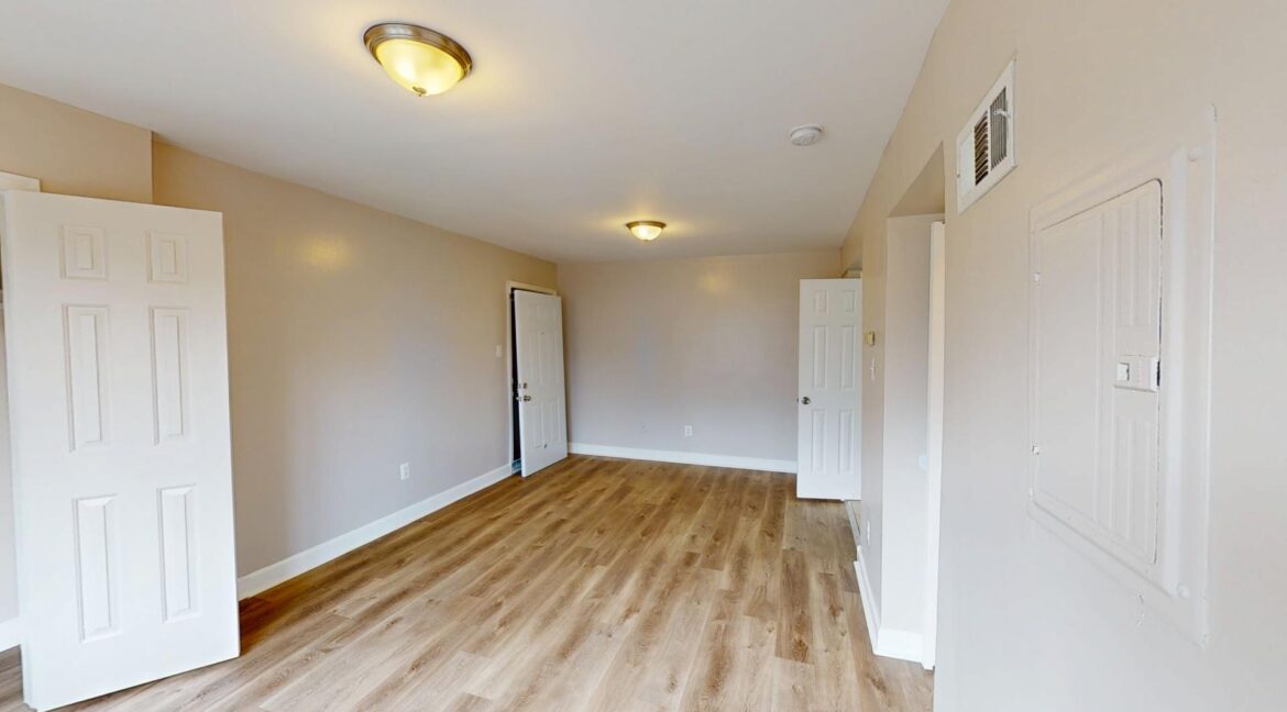 5210-Just-St-NE-8-1-Bedroom-1-Bath-03062025_151406