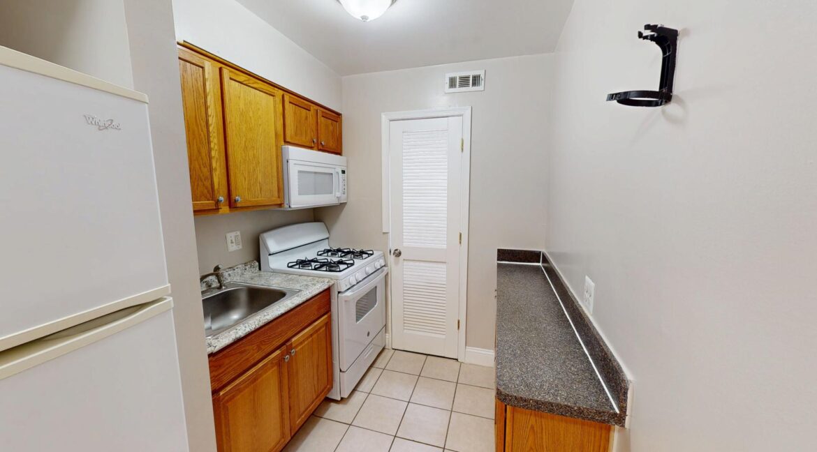 5210-Just-St-NE-8-1-Bedroom-1-Bath-03062025_151558