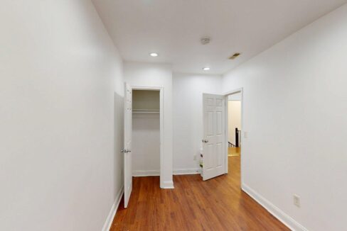 1608-18th-St-SE-1-6-Bed-4-Bath-03172026_191730