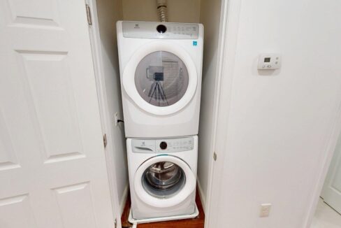 1608-18th-St-SE-1-6-Bed-4-Bath-03172026_191825