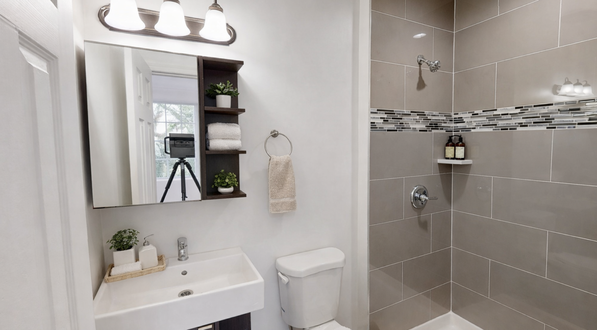 25DF7626-6CDA-4193-8100-8E01F7EDAB7D