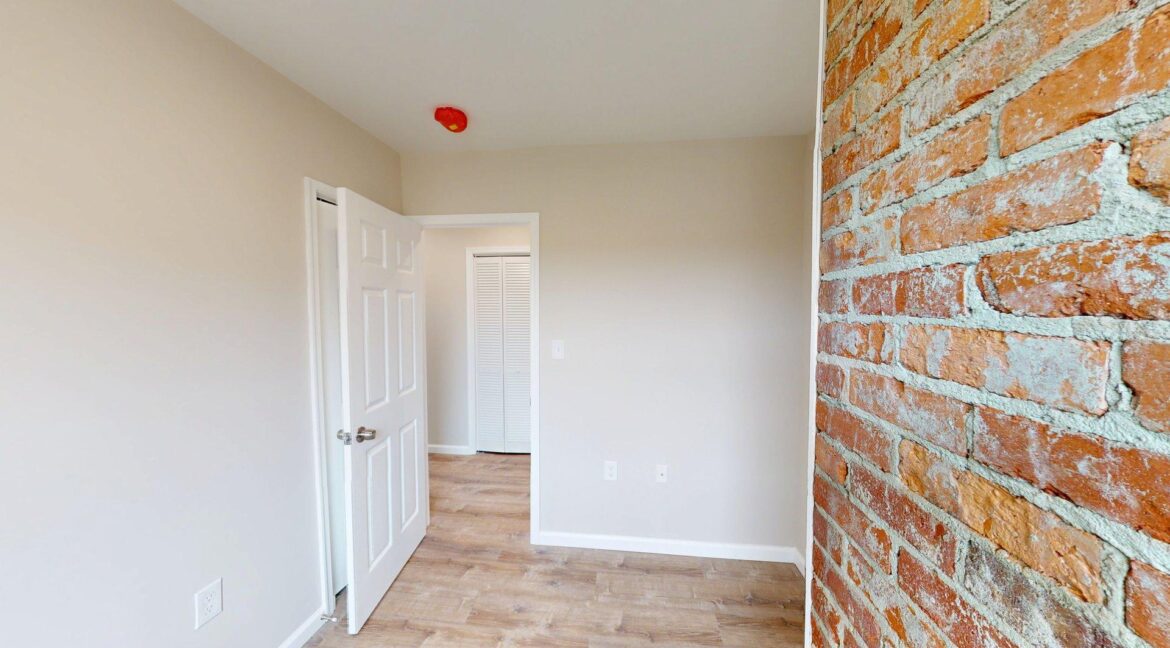 2825-2431-Alabama-Ave-SE-3-Bed-1-Bath-04102025_160424