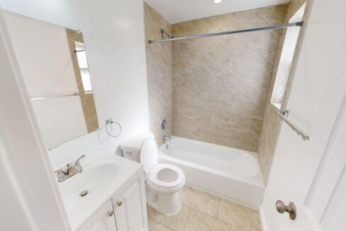 330-336-63rd-St-NE-3-Bed-1-Bath-04092025_183931