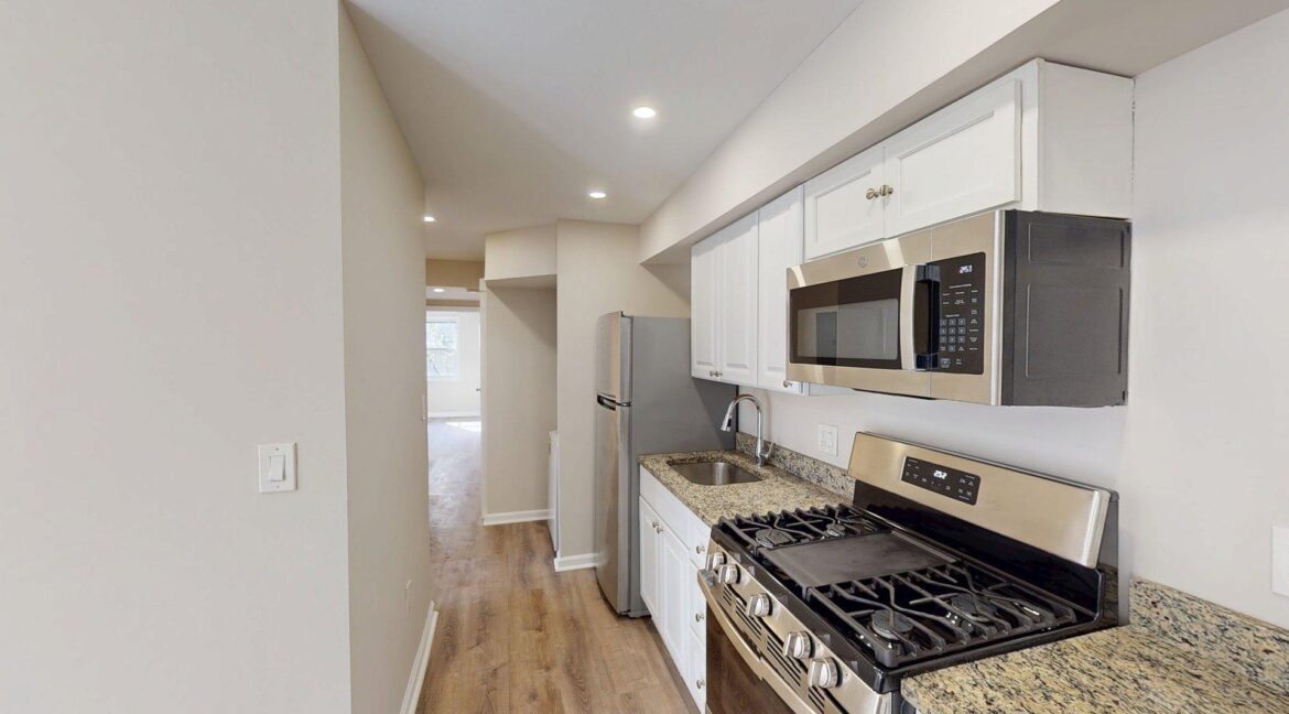 4203-Edson-Pl-NE-2B-2-Bed-1-Bath-04082025_174035