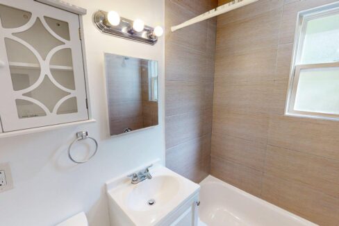 4203-Edson-Pl-NE-2B-2-Bed-1-Bath-04082025_174230