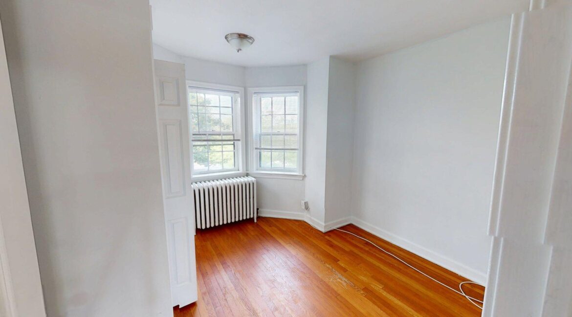 2927-Pennsylvania-Ave-SE-204-3-Bed-1-Bath-08122025_230815