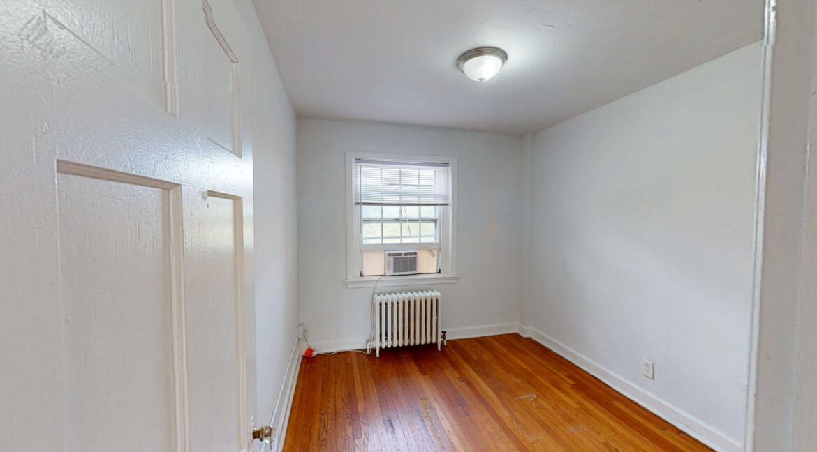 2927-Pennsylvania-Ave-SE-204-3-Bed-1-Bath-08122025_230826