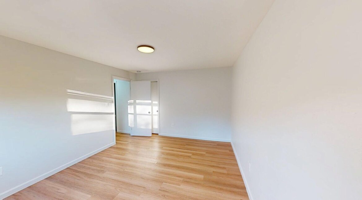 125-Yuma-St-SE-108-3-Bed-1-Bath-10152025_205550