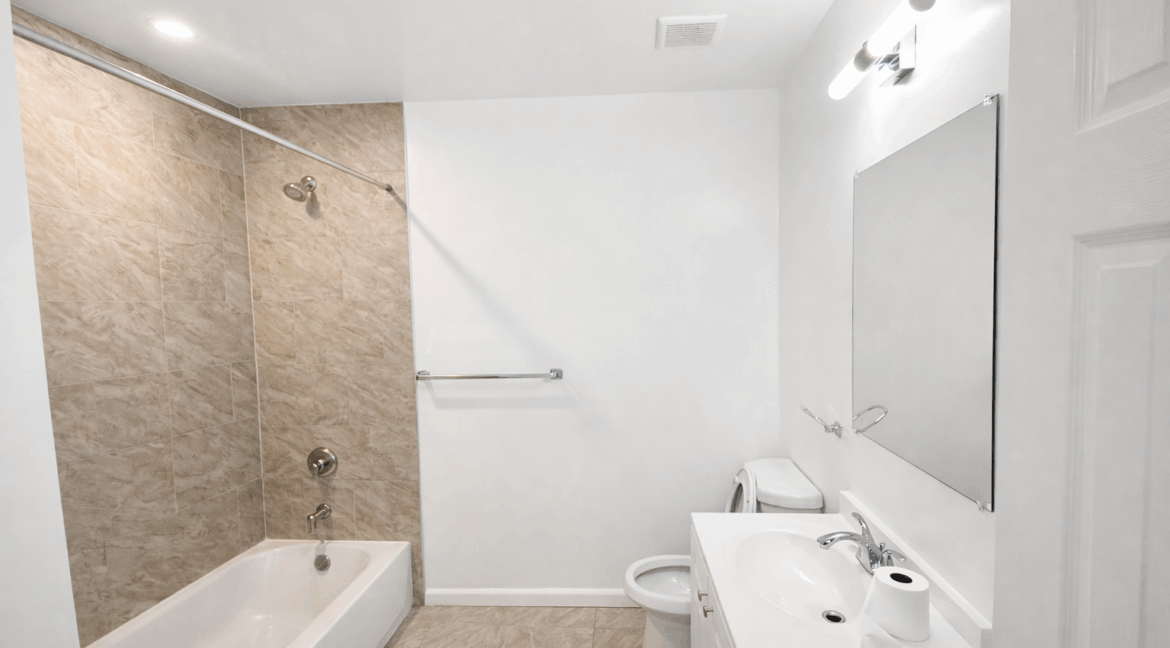 1CF2124A-C009-4206-8B0B-AB3B0095D4C4