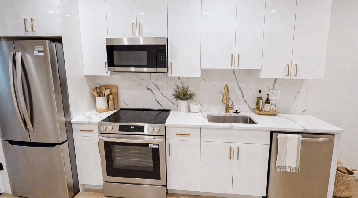 2A5FAA7B-4507-4A8B-944A-84B967786A05