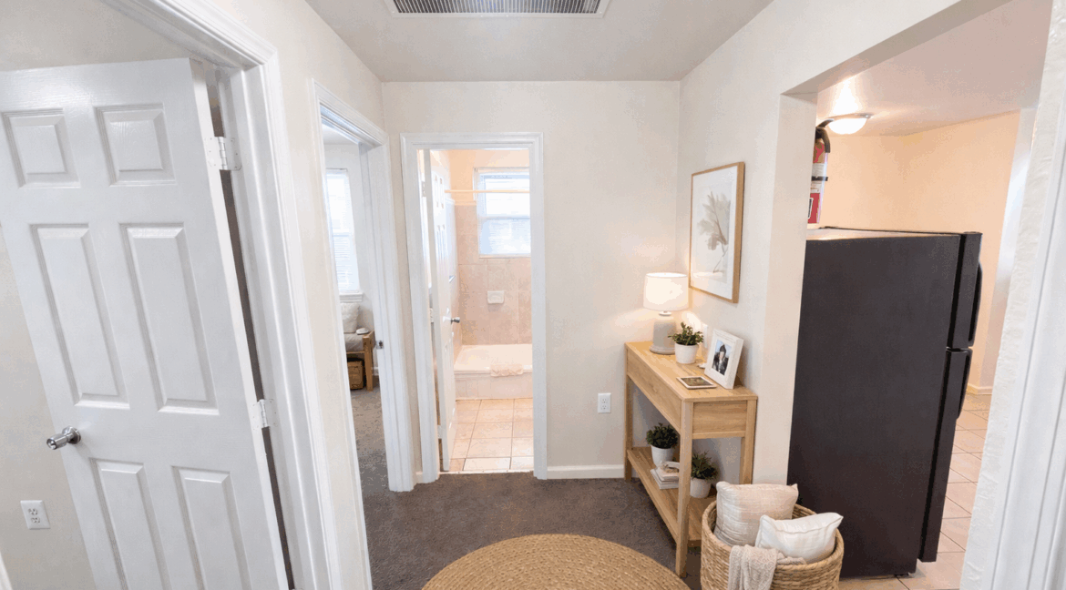 7916246F-0809-4068-9B85-A9BACF9EB28A