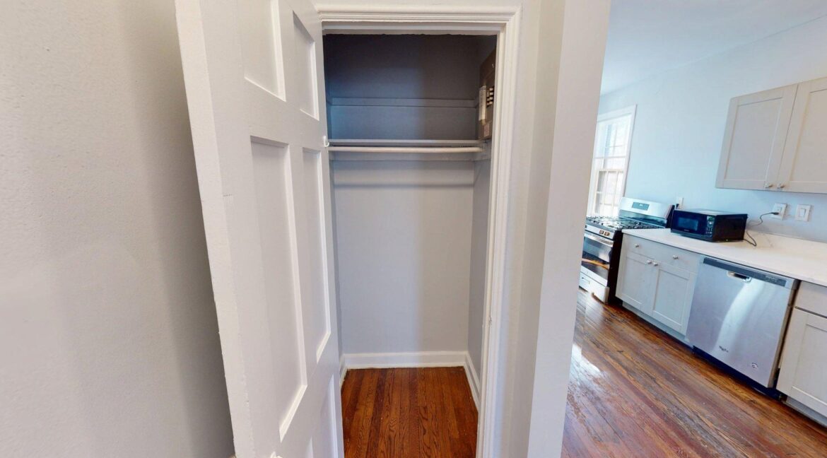 2925-Pennsylvania-Ave-SE-106-4-Bed-1-Bath-03242026_211131