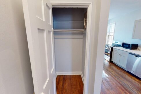 2925-Pennsylvania-Ave-SE-106-4-Bed-1-Bath-03242026_211131